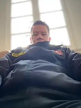 Snapshot of Manu0586 chatting on September 25, 2025, 12:11 pm Manu0586 online show from September 25, 2025, 12:11 pm