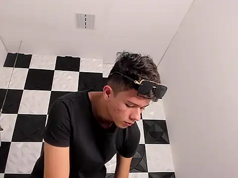 AndyFame1 online show from September 12, 2025, 7:13 pm