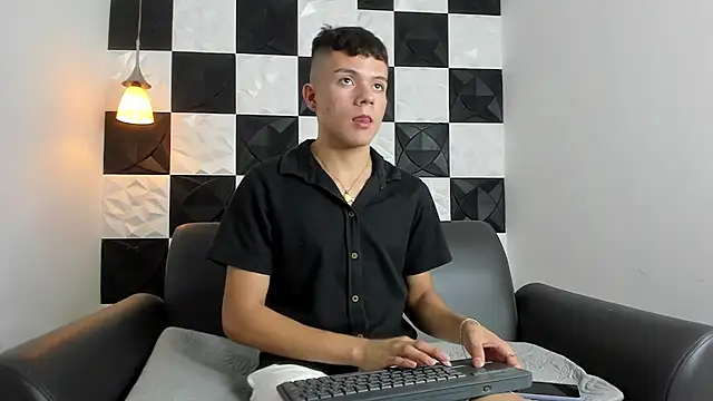 AndyFame1 online show from September 22, 2025, 7:09 pm