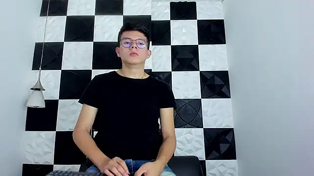 AndyFame1 online show from December 21, 2025, 7:04 pm