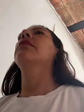 Snapshot of Mara_luxx chatting on September 26, 2025, 4:47 pm Mara luxx online show from September 26, 2025, 4:47 pm