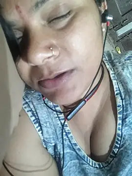 couple 71 online show from March 27, 2026, 4:41 pm