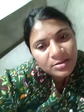 couple 71 online show from April 4, 2026, 4:35 pm