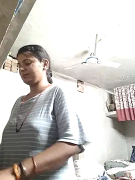 couple 71 online show from May 31, 2026, 3:18 pm