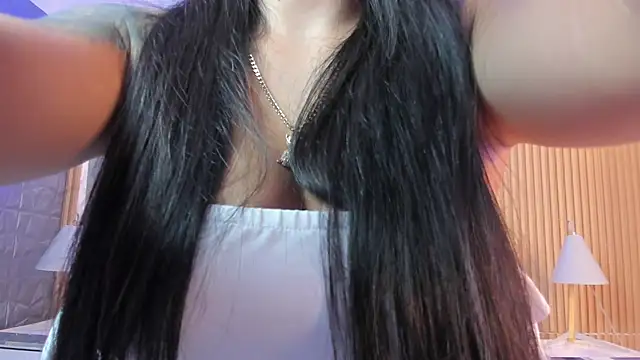 freyja sweet  online show from September 19, 2025, 1:59 pm