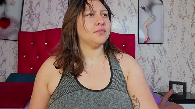 Larissa Antonella online show from May 9, 2026, 3:43 am