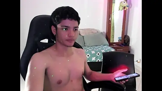 Snapshot of Oliver_and_kalypso chatting on September 21, 2025, 8:25 pm Oliver and kalypso online show from September 21, 2025, 8:25 pm