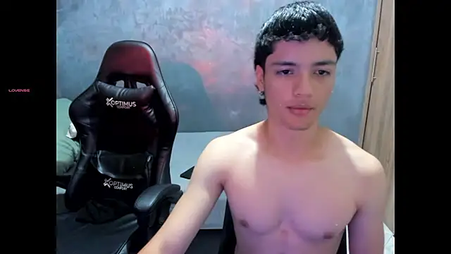 Snapshot of Oliver_and_kalypso chatting on September 8, 2025, 6:40 pm Oliver and kalypso online show from September 8, 2025, 6:40 pm