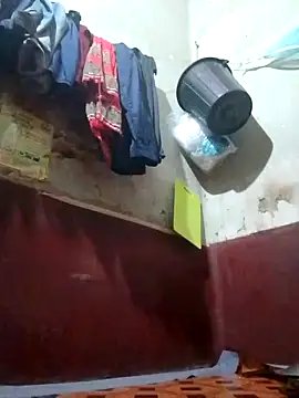 Snapshot of CatchingBouquet chatting on September 30, 2025, 1:50 pm CatchingBouquet online show from September 30, 2025, 1:50 pm