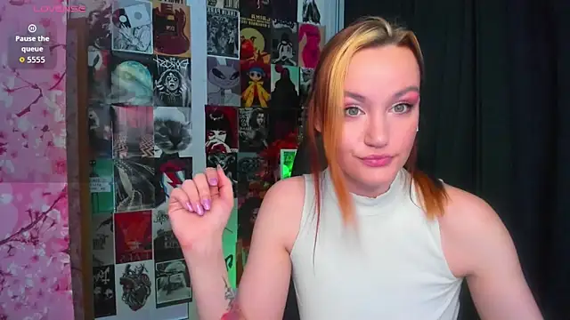 Snapshot of Ida_FaneStain chatting on December 22, 2025, 9:09 am Ida FaneStain online show from December 22, 2025, 9:09 am