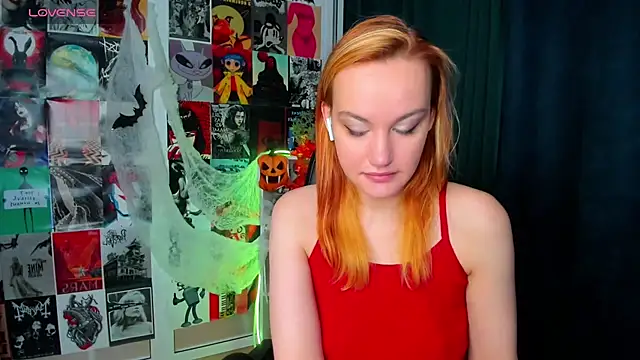 Snapshot of Ida_FaneStain chatting on October 31, 2025, 2:41 am Ida FaneStain online show from October 31, 2025, 2:41 am