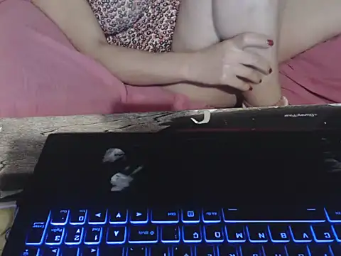 Snapshot of nefesimol chatting on October 26, 2025, 11:05 pm nefesimol online show from October 26, 2025, 11:05 pm