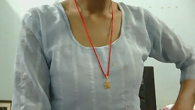 Snapshot of Aarti_misty71 chatting on October 7, 2025, 4:57 am Aarti misty71 online show from October 7, 2025, 4:57 am