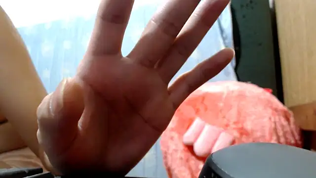 B0rn2Porn online show from November 23, 2025, 10:47 am