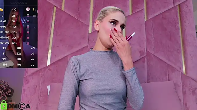 Snapshot of SelenaDaze chatting on September 25, 2025, 3:23 am SelenaDaze online show from September 25, 2025, 3:23 am