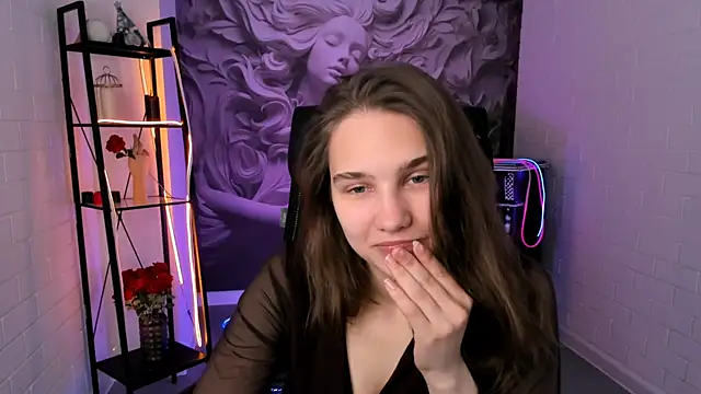 TessaMill online show from September 17, 2025, 5:31 am