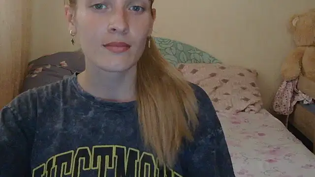 Snapshot of JayeTyler chatting on June 30, 2026, 6:35 am JayeTyler online show from June 30, 2026, 6:35 am