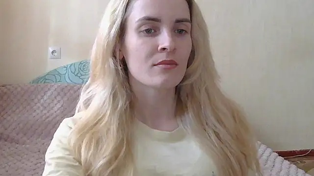 JayeTyler online show from April 7, 2026, 5:53 am