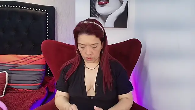 Snapshot of VeronicaBlake chatting on September 22, 2025, 8:04 pm VeronicaBlake online show from September 22, 2025, 8:04 pm