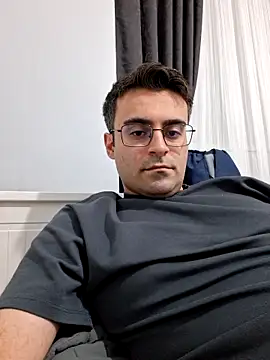 Obstacless online show from February 22, 2026, 7:04 pm