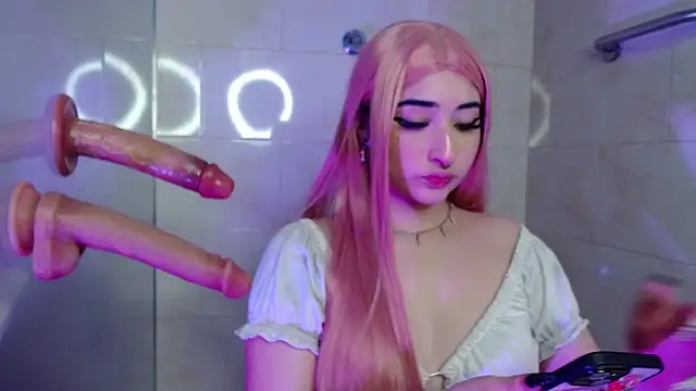 Snapshot of KattEngel chatting on September 19, 2025, 11:58 am KattEngel online show from September 19, 2025, 11:58 am