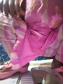 Snapshot of Dassing_strip_couple chatting on January 17, 2026, 8:12 pm Dassing strip couple online show from January 17, 2026, 8:12 pm