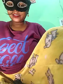 Dassing strip couple online show from November 23, 2025, 8:46 am