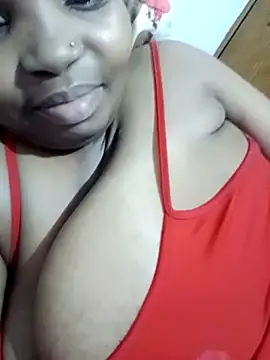 ShySexyBaddiexx online show from October 7, 2025, 9:49 pm