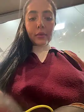 oh nina online show from December 16, 2025, 9:52 pm