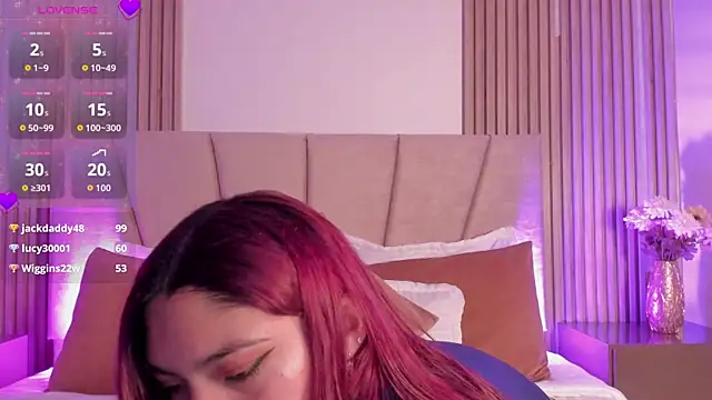 Snapshot of Victoria_Beaumont chatting on September 10, 2025, 12:59 pm Victoria Beaumont online show from September 10, 2025, 12:59 pm