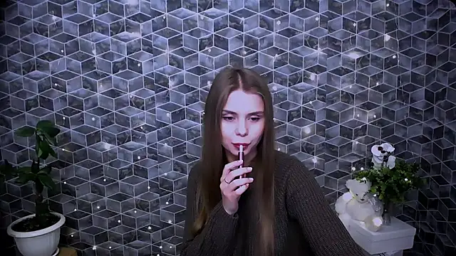 OceanicDawn online show from November 17, 2025, 9:02 am