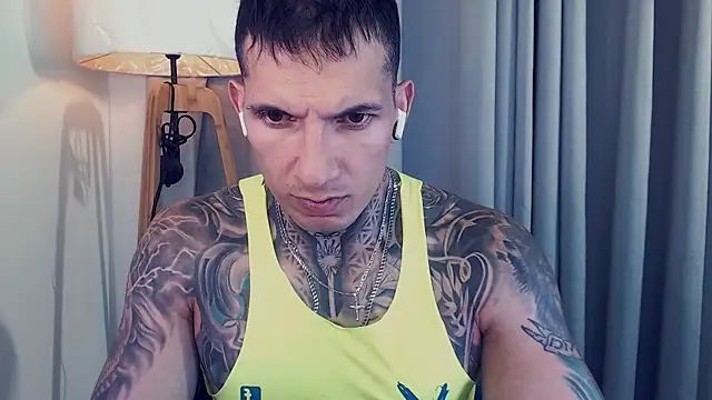 Snapshot of Shane_Clay chatting on September 19, 2025, 10:25 pm Shane Clay online show from September 19, 2025, 10:25 pm