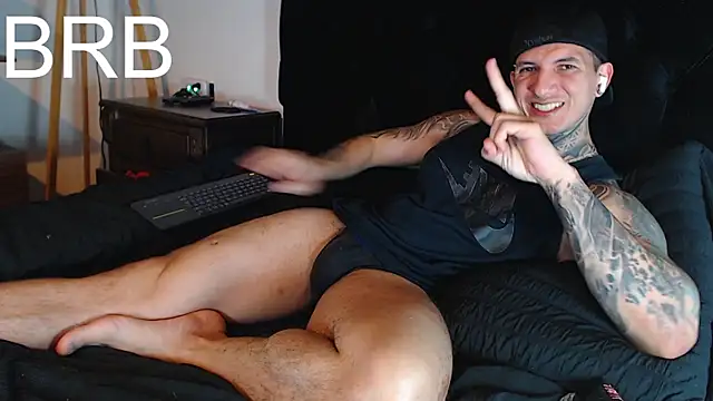 Snapshot of Shane_Clay chatting on October 1, 2025, 10:24 pm Shane Clay online show from October 1, 2025, 10:24 pm