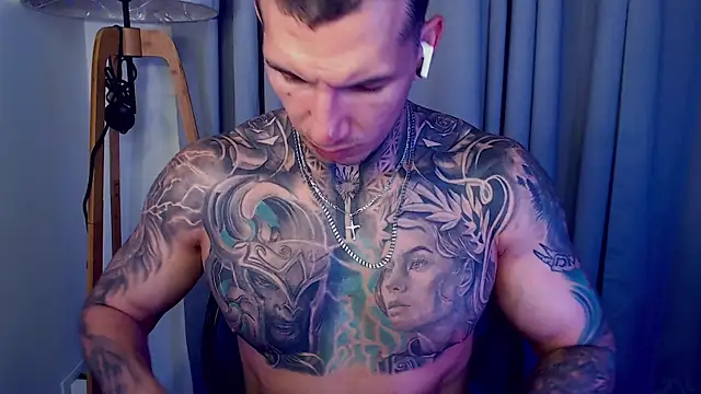 Snapshot of Shane_Clay chatting on October 13, 2025, 1:56 pm Shane Clay online show from October 13, 2025, 1:56 pm