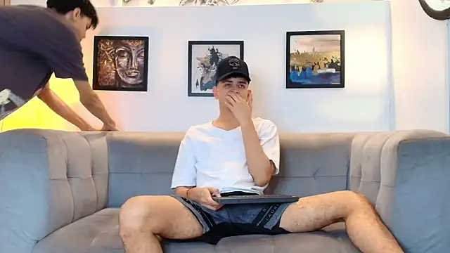 TWINKS FRIENDS online show from March 17, 2026, 1:14 pm