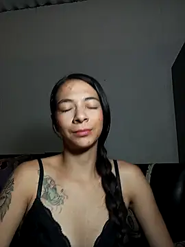 Snapshot of paisita122 chatting on October 10, 2025, 2:34 am paisita122 online show from October 10, 2025, 2:34 am