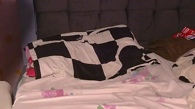 AfricanDickza online show from April 14, 2026, 12:48 am