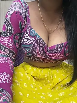 Lovely lavanya lavs online show from October 5, 2025, 2:52 pm