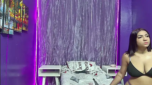 Steffany69hot online show from January 8, 2026, 2:01 pm