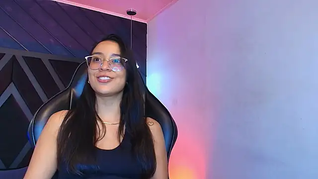 Snapshot of zoe_martins_ chatting on April 18, 2026, 5:26 pm zoe martins online show from April 18, 2026, 5:26 pm