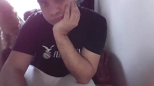 kocasosisli online show from February 16, 2026, 5:28 am