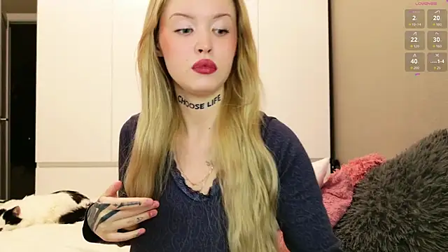 Snapshot of kittyyKate chatting on September 19, 2025, 9:19 pm kittyyKate online show from September 19, 2025, 9:19 pm