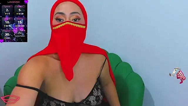 Snapshot of Aisha_Malek chatting on October 11, 2025, 9:49 pm Aisha Malek online show from October 11, 2025, 9:49 pm