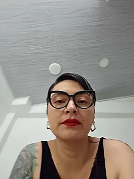 Snapshot of Daniela_Leonn chatting on September 19, 2025, 5:39 pm Daniela Leonn online show from September 19, 2025, 5:39 pm