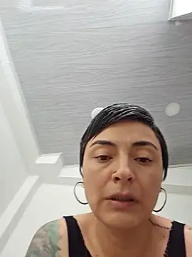 Snapshot of Daniela_Leonn chatting on October 2, 2025, 7:06 pm Daniela Leonn online show from October 2, 2025, 7:06 pm