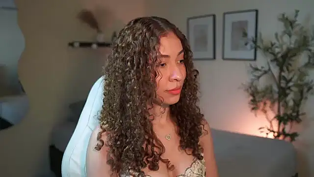 isabella-garcia- online show from March 19, 2026, 2:22 am