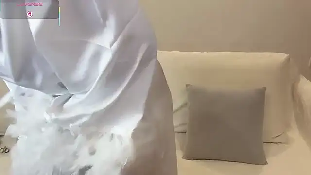 xiaotanbaby online show from September 25, 2025, 4:35 pm