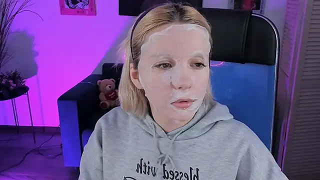 Snapshot of AuroraWrenfield chatting on January 16, 2026, 4:38 am AuroraWrenfield online show from January 16, 2026, 4:38 am