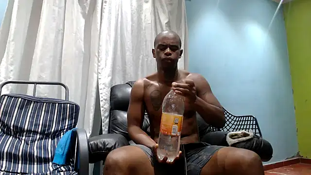 Snapshot of Bedroom_Gangster007 chatting on February 3, 2026, 2:32 am Bedroom Gangster007 online show from February 3, 2026, 2:32 am