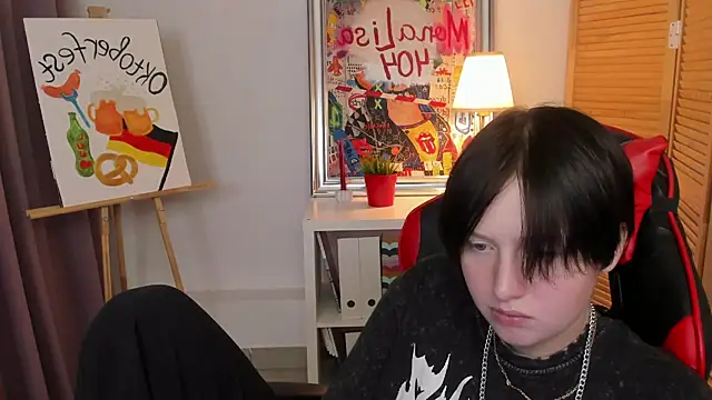 ayakskalermonss online show from September 26, 2025, 2:02 pm